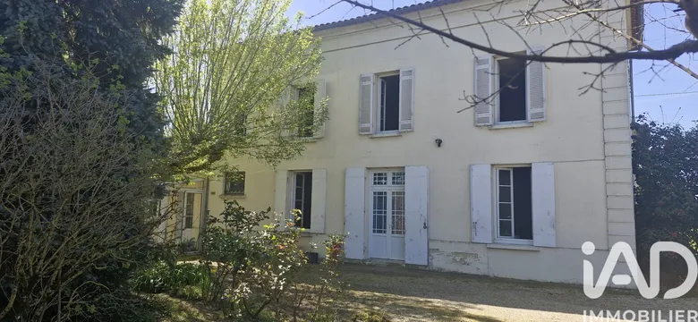 Maison 7 pièces 147 m² · à Saint-Magne-de-Castillon · 147 m² · 252 000 €