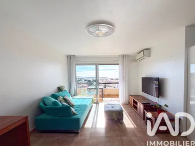 Apartment in Sanary-sur-Mer (83110)