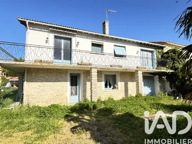 Village house in Le Chay (17600)