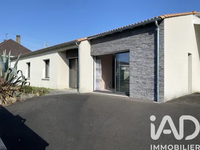 Pavillon à Niort (79000)