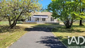 Traditional house in Saint-Denis-de-Pile (33910)