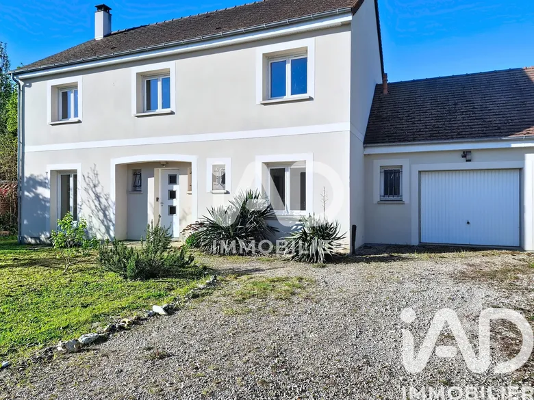 Maison 6 pièces 142 m² · à Orléans · 142 m² · 379 000 €