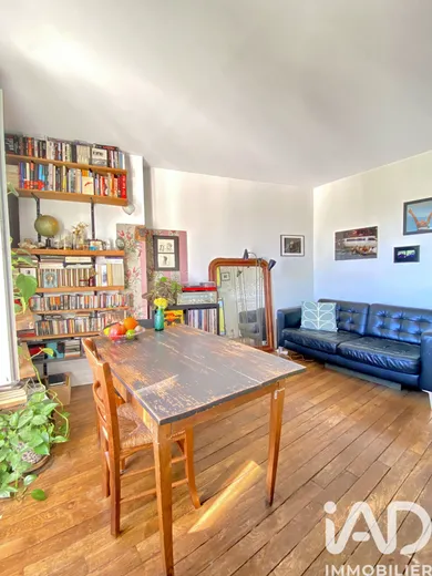 Apartment in Paris (75018)