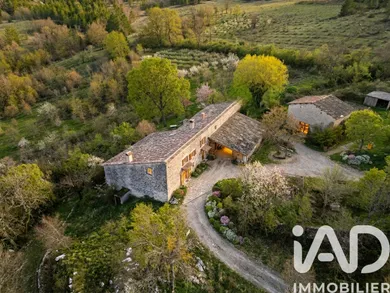 Domaine à Noyers-sur-Jabron (04200)