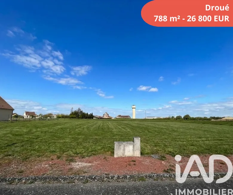 Terrain à bâtir à Droué (41270) · 24 800 €