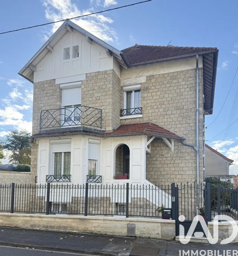 Maison 7 pièces 143 m² · à Compiègne · 143 m² · 548 000 €