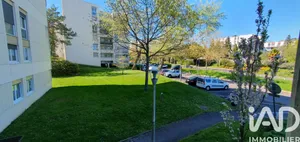 Apartment in Les Ulis (91940)