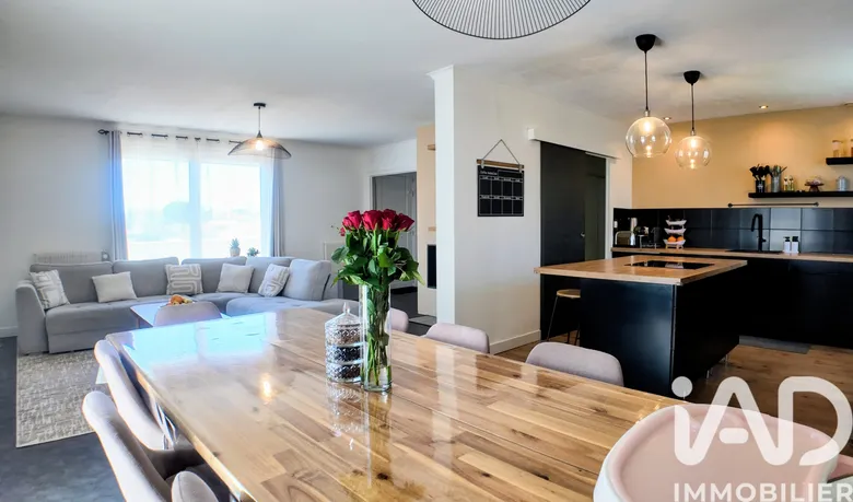 Maison 5 pièces 110 m² · à Andrézieux-Bouthéon · 110 m² · 339 900 €