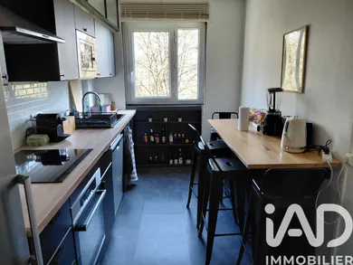 Apartment in Écully (69130)