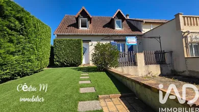 Maison traditionnelle à Val-de-Reuil (27100)