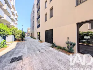 Appartement à Bordeaux (33300)