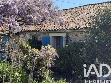 Park home in Saint-Maurice-des-Noues (85120)