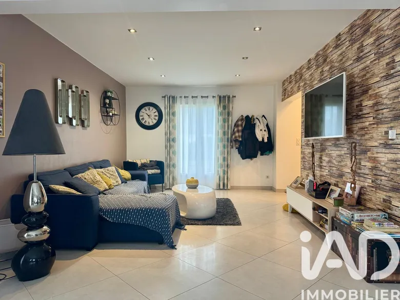 Maison 7 pièces 168 m² · à Esvres · 168 m² · 290 000 €