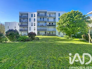 Apartment in Sèvres (92310)