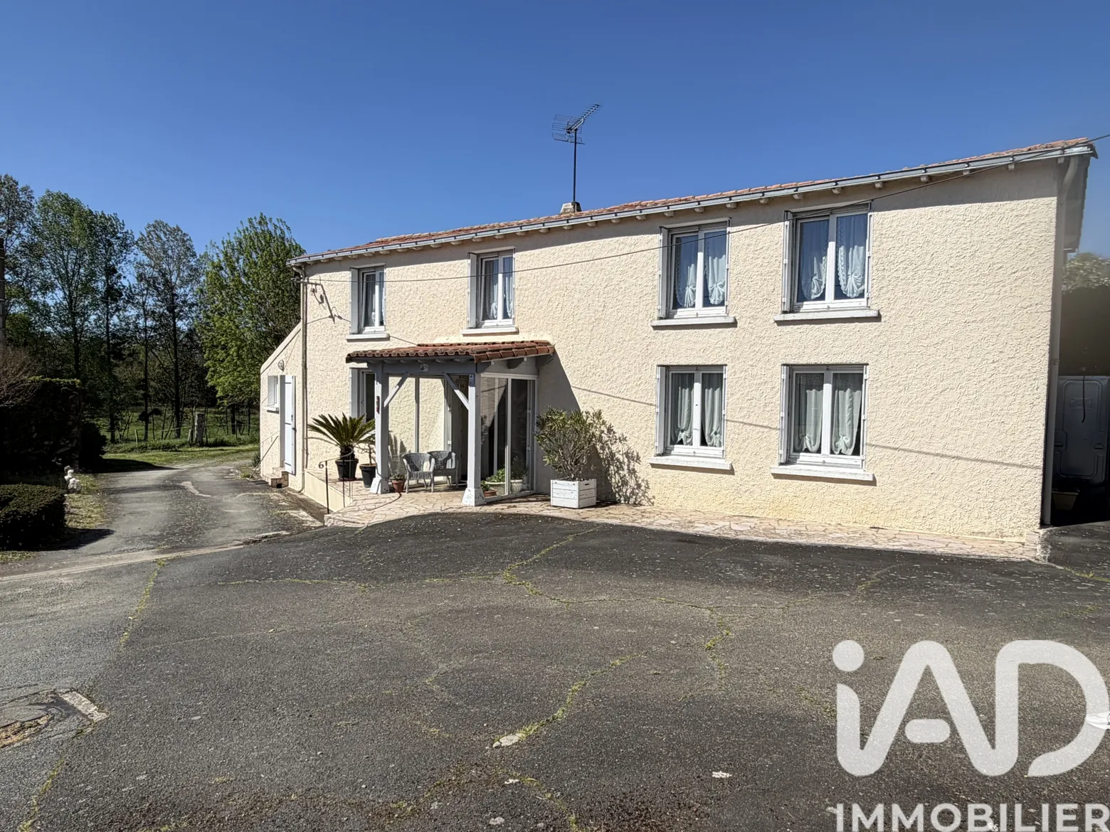maison à Terval