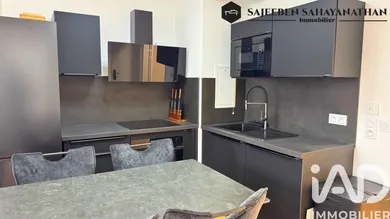 Apartment in Plaisir (78370)