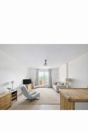 Appartement à Hyères (83400)