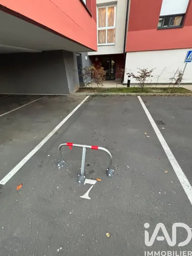 Parking in Pontault-Combault (77340)