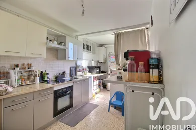 Apartment in Marignane (13700)