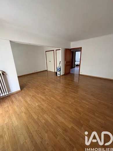 Apartment in Nice (06100)