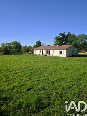 Maison à Chey (79120)