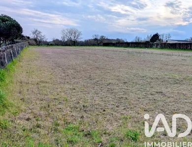 Building plot in Beaufort-en-Anjou (49250)