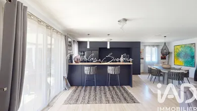 Traditional house in Cabrières-d'Avignon (84220)