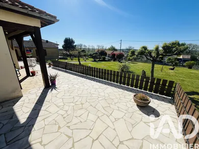 Park home in Creysse (24100)