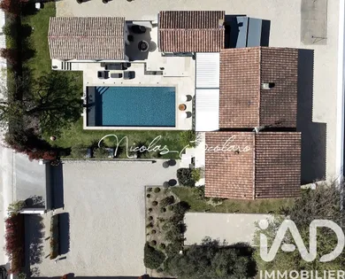 Traditional house in Cabrières-d'Avignon (84220)