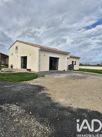 House in Saint-Ciers-Champagne (17520)