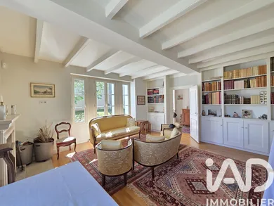 Mansion in Vouneuil-sous-Biard (86580)