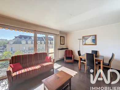 Apartment in Yerres (91330)