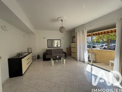 Apartment in Menton (06500)