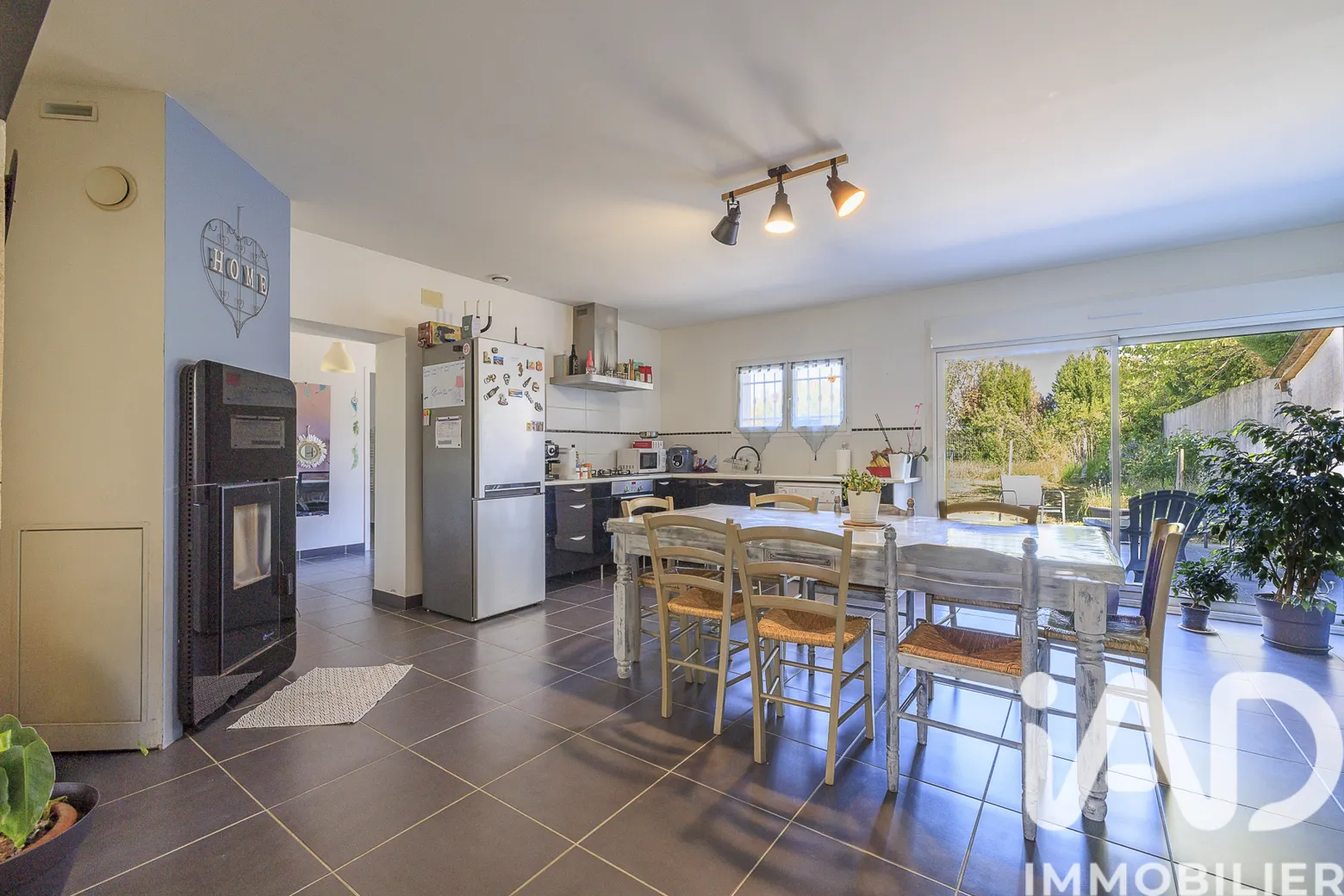 Vente maison à Saint-Denis-de-Pile (33910) : longère 5 pièces 192 m² - 1991215 — 2
