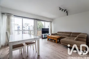 Apartment in Pontoise (95300)