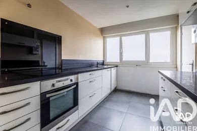 Apartment in Pontoise (95300)