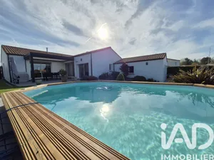 Maison traditionnelle à Bellevigny (85170)