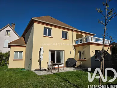 Maison à Carrières-sur-Seine (78420)