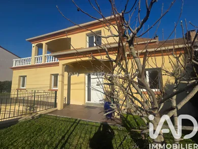 Maison à Carrières-sur-Seine (78420)