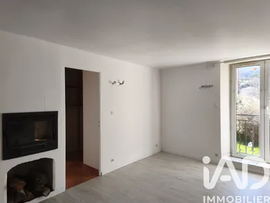 Apartment in Castellane (04120)