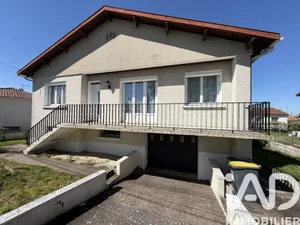 House in Parthenay (79200)