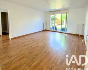 Apartment in Bobigny (93000)