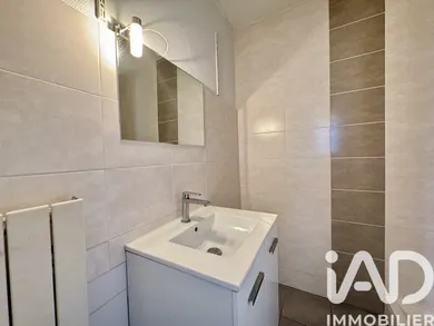 Apartment in Grenoble (38100)