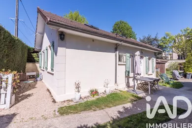 Maison à Carrières-sur-Seine (78420)