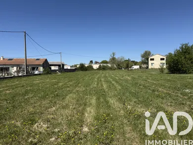 Terrain à bâtir à Valréas (84600)