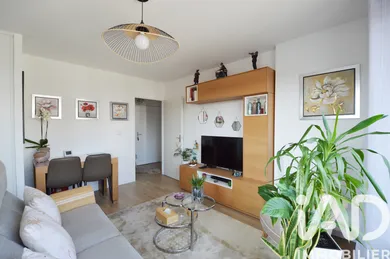 Apartment in Saint-Maurice (94410)