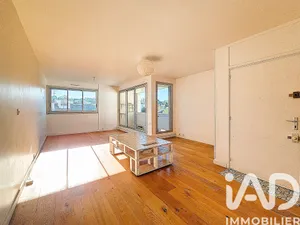 Apartment in L'Haÿ-les-Roses (94240)
