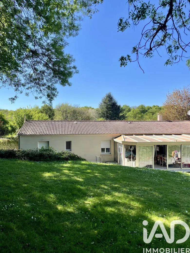 Maison 7 pièces 156 m² · à Saintes · 156 m² · 336 500 €