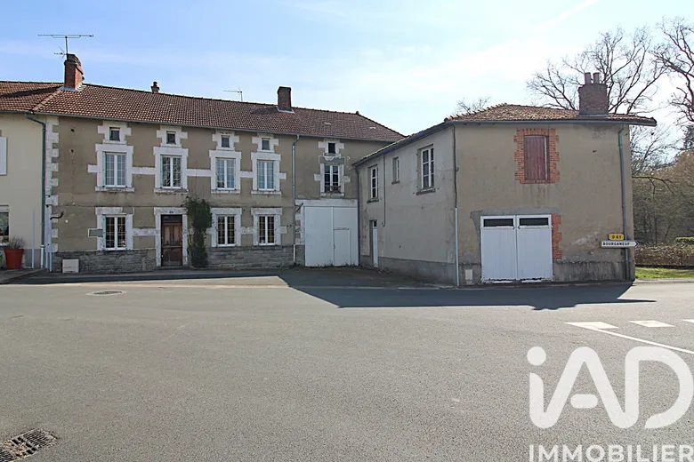 Maison 8 pièces 146 m² · à Bosmoreau-les-Mines · 146 m² · 106 000 €