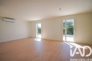 House in Lamarque (33460)